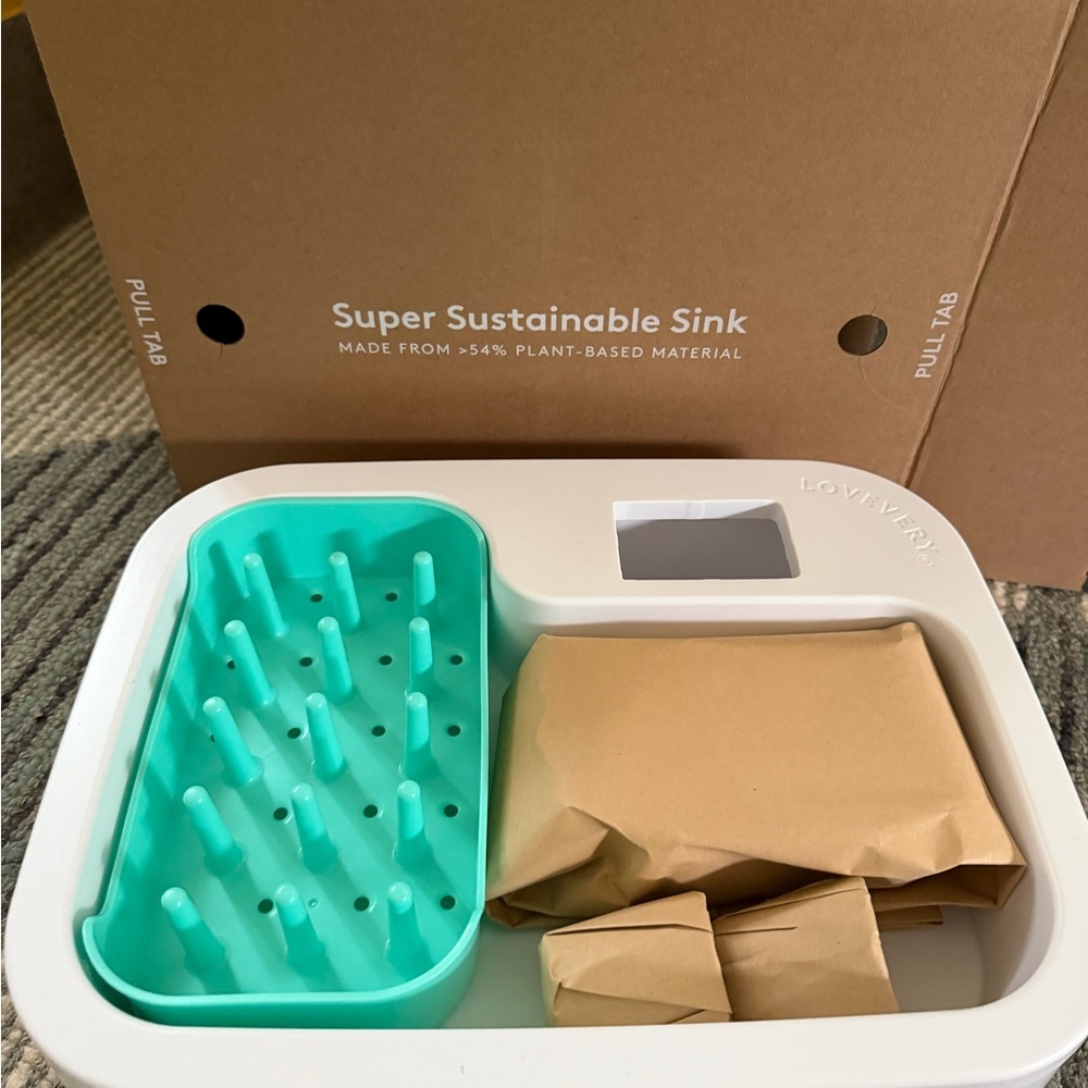 Super Sustainable Sink Lovevery BRAND NEW with box